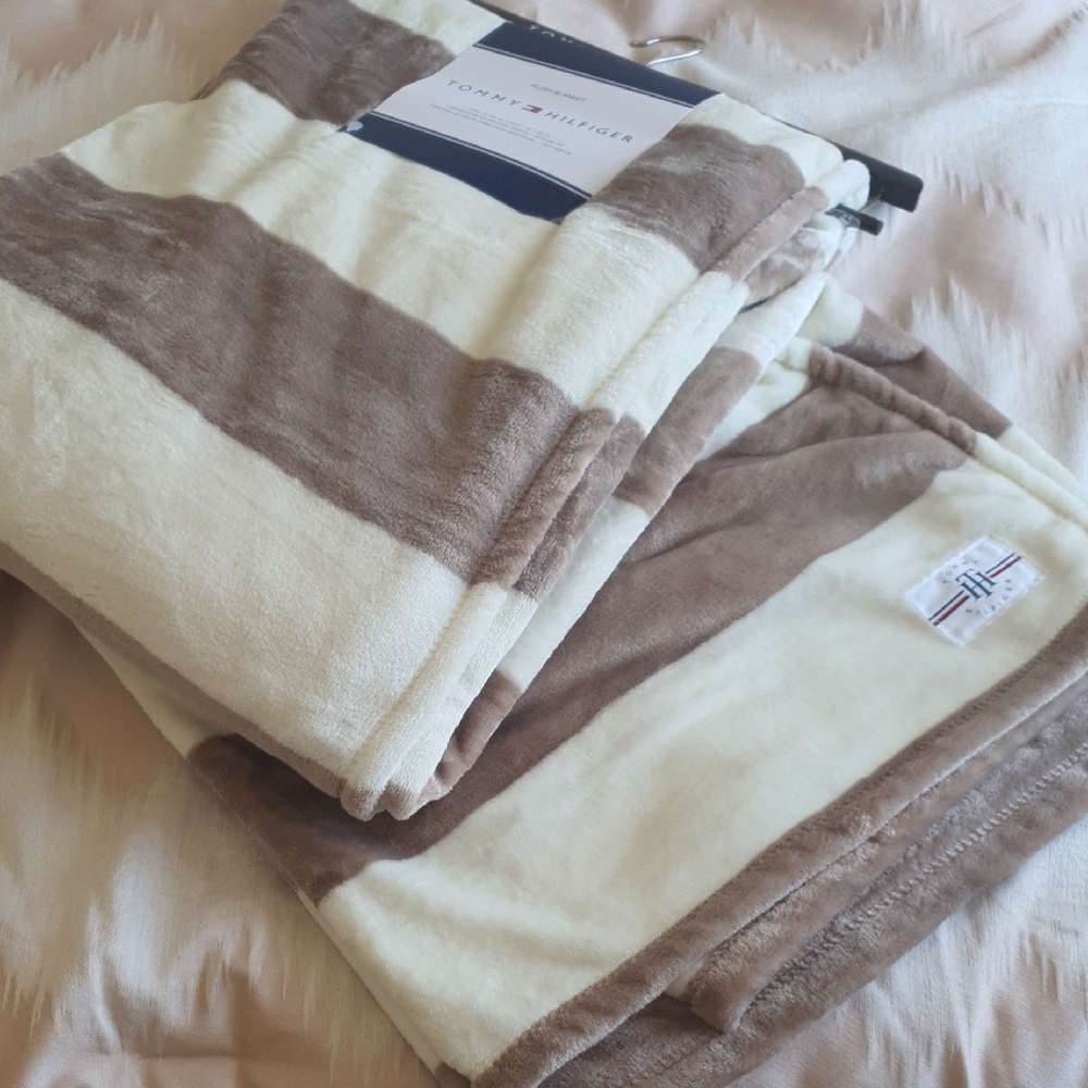 Tommy Hilfiger Beige and Brown Plush Throw